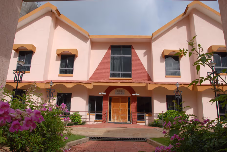 Comfort in Every Corner: Life at a Luxury Rehab